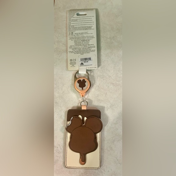 Disney Brown and Cream Retractable ID Holder - Picture 2 of 2
